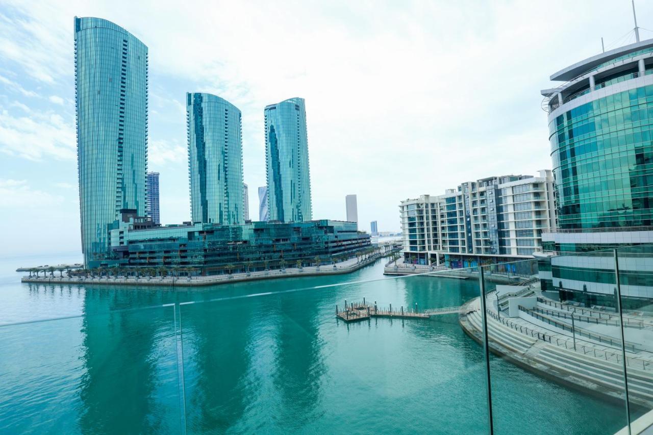 Charthouse Bahrain 호텔 마나마 외부 사진 The residential complex of Al Bandar