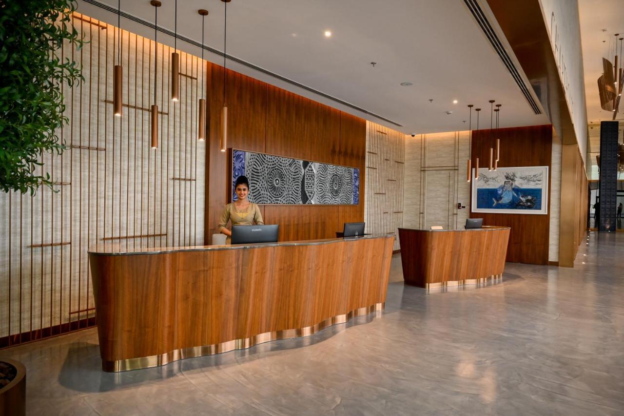 Charthouse Bahrain 호텔 마나마 외부 사진 The lobby of the hotel