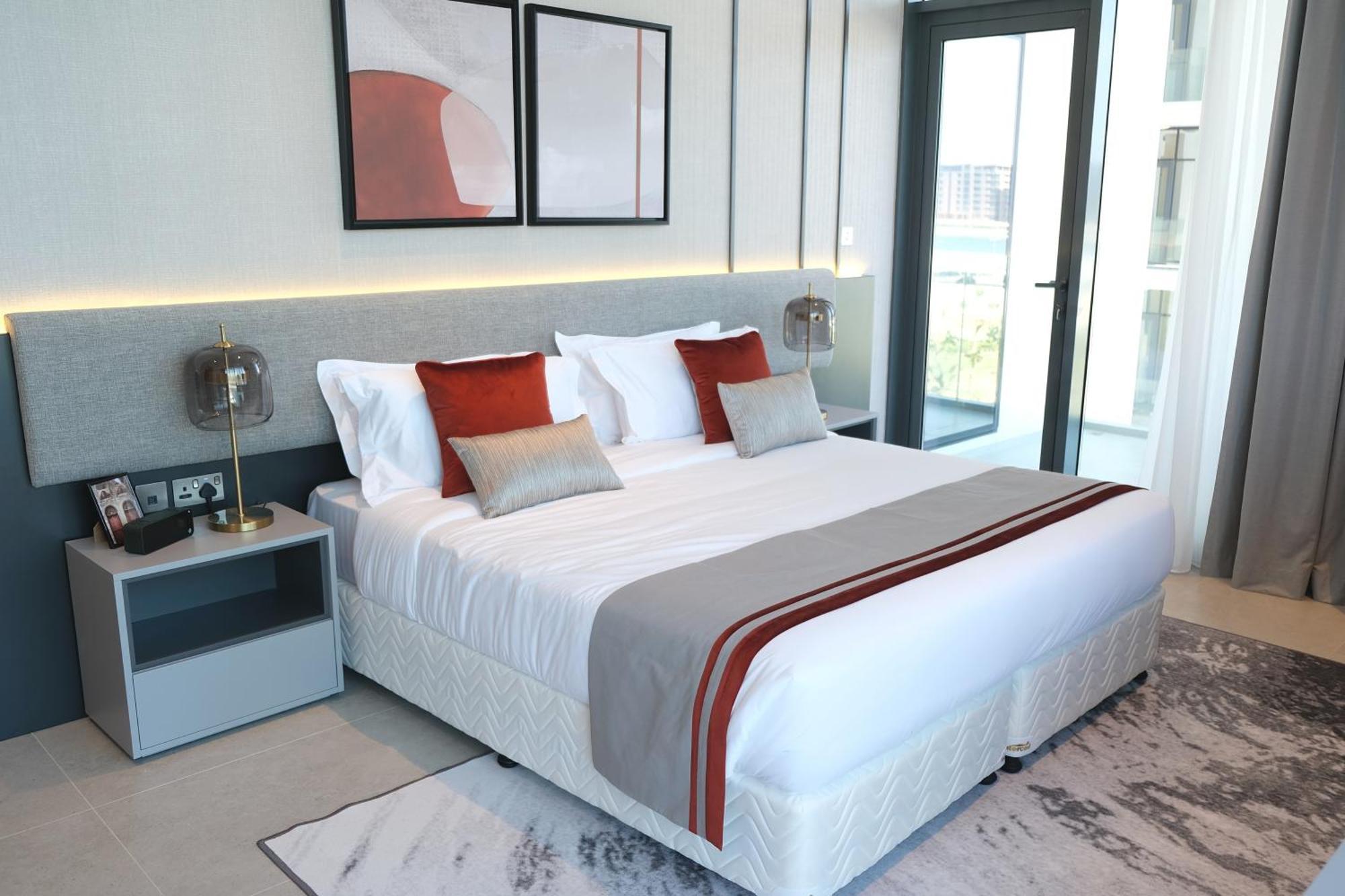 Charthouse Bahrain 호텔 마나마 외부 사진 A bedroom at the hotel