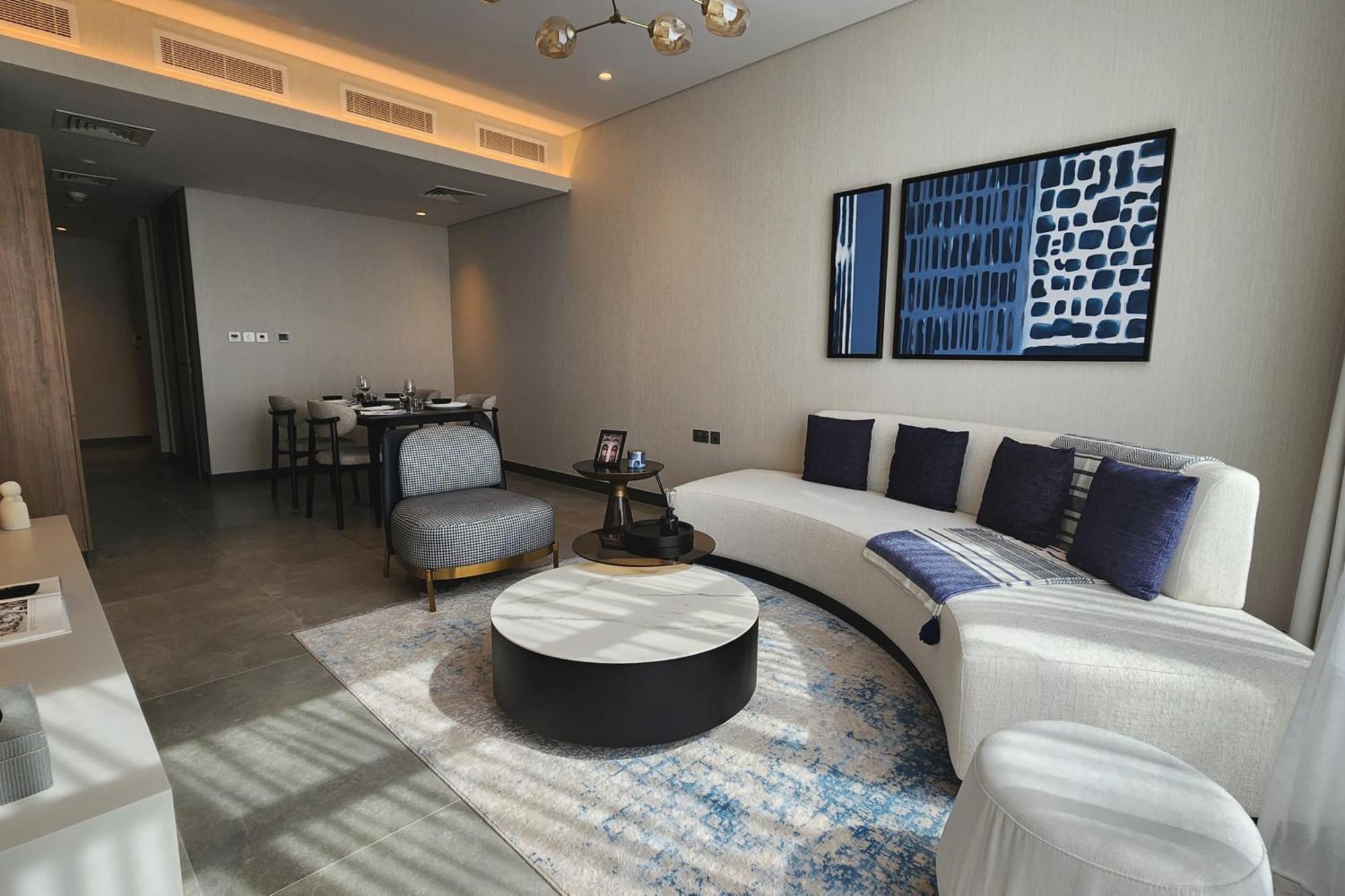 Charthouse Bahrain 호텔 마나마 외부 사진 A living room at the Ritz-Carlton, DIFC