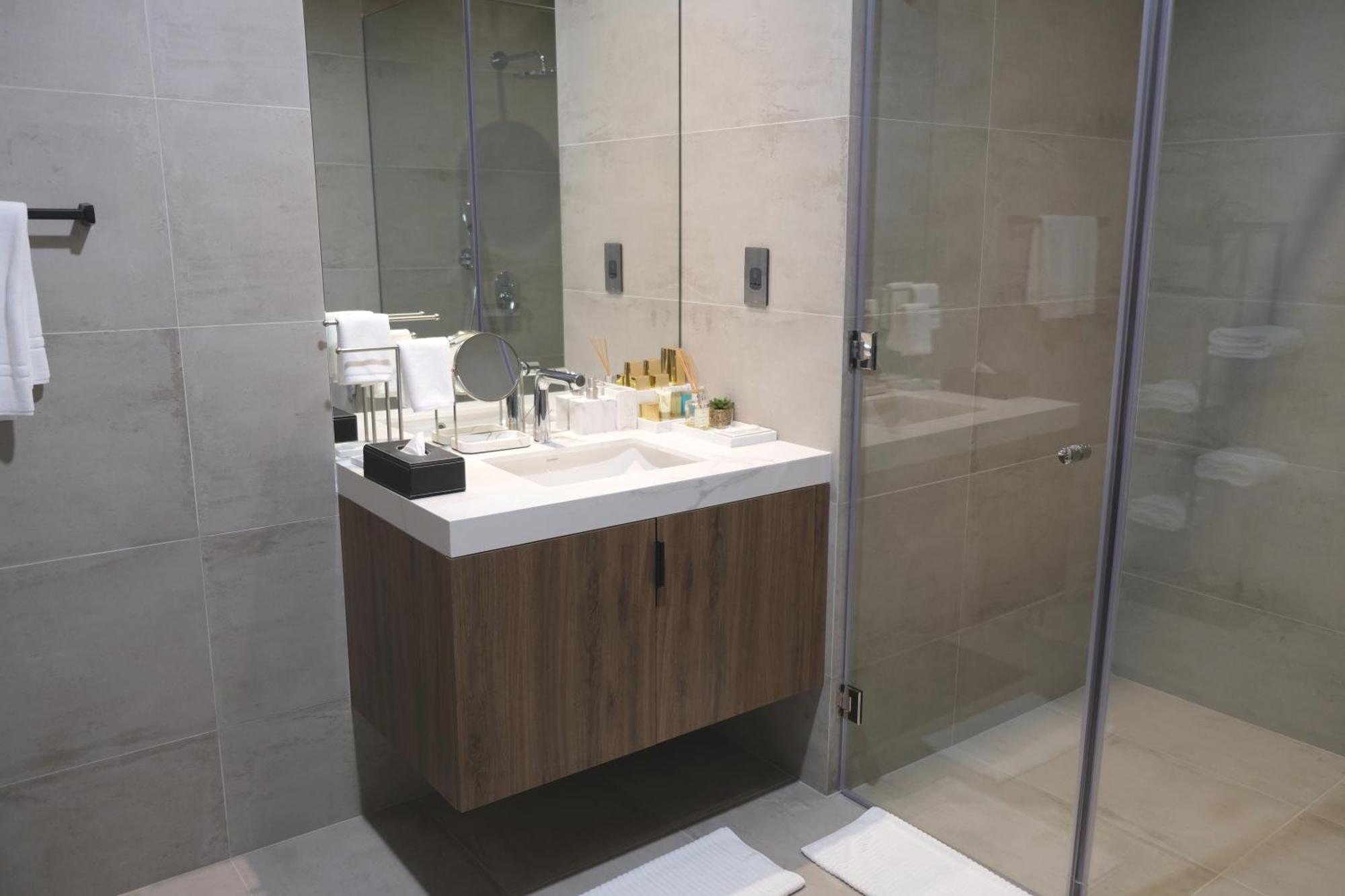 Charthouse Bahrain 호텔 마나마 외부 사진 Bathroom
